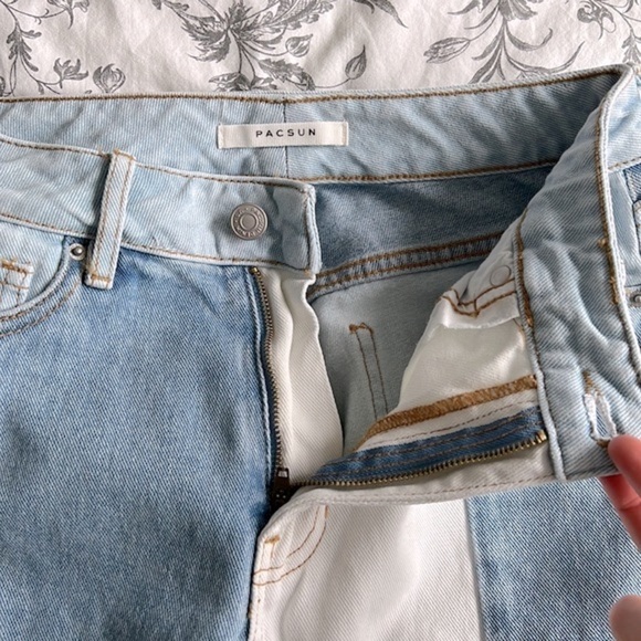 Pacsun Hopper Patch Mom Jean - Picture 9 of 12